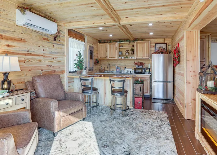 Walk To Current River: Ozarks Adventure Home!