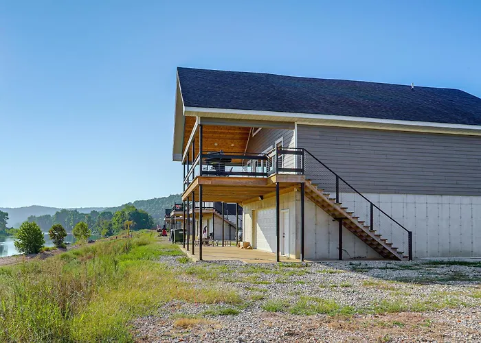 Ozarks Escape W/ River Views & Fire Pit